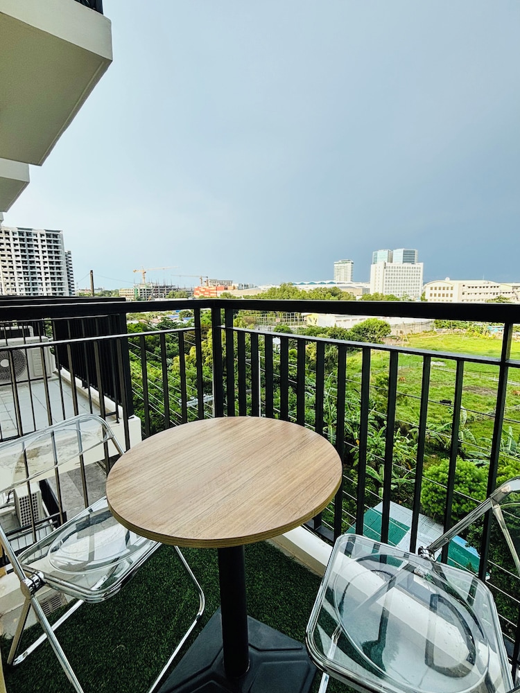Nature Lovers' Paradise in Iloilo City - Cozy Condo Rental