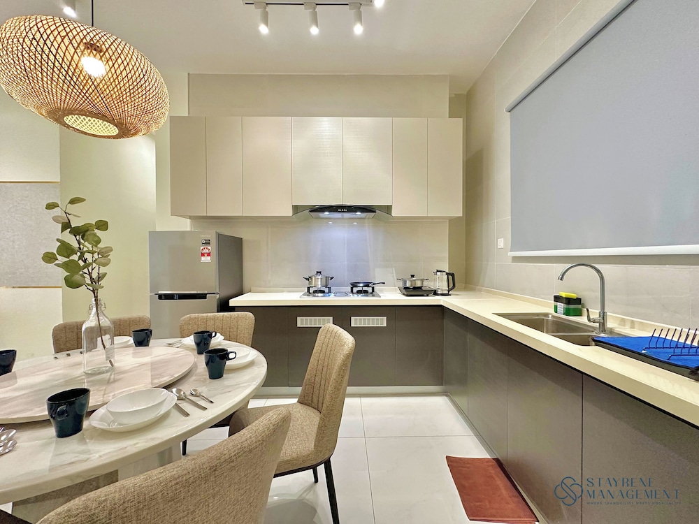 Country Garden Danga Bay Sea View Homestay by Stayrene