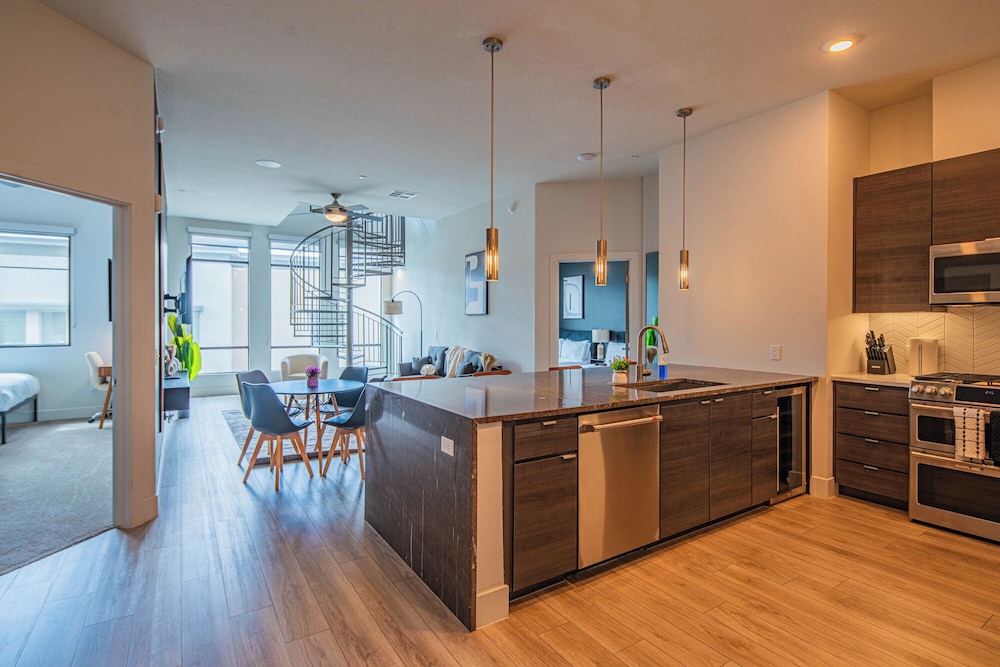 ROVE LIVING/KB - Scottsdale Grand