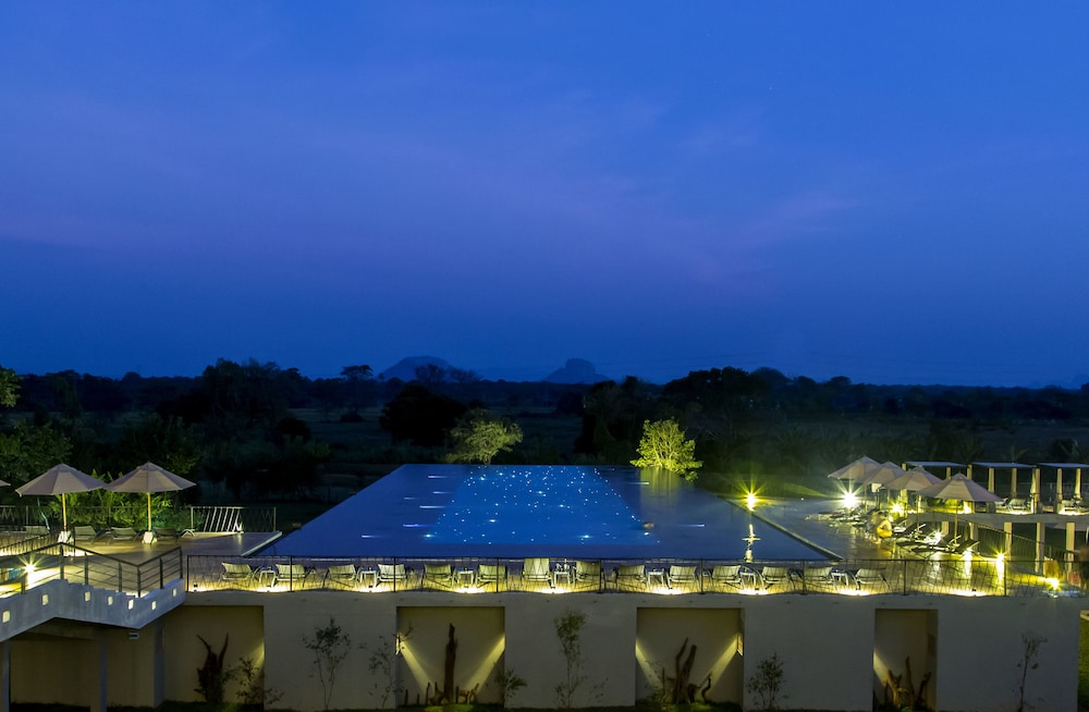 Aliya Resort & Spa