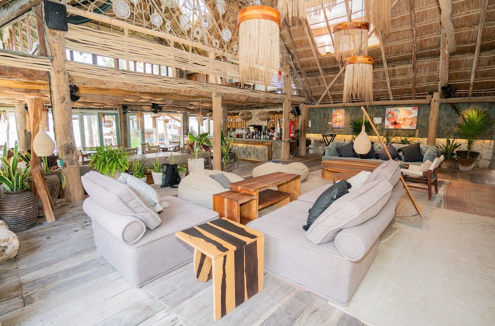 Ahau Beachfront Tulum Hotel 4