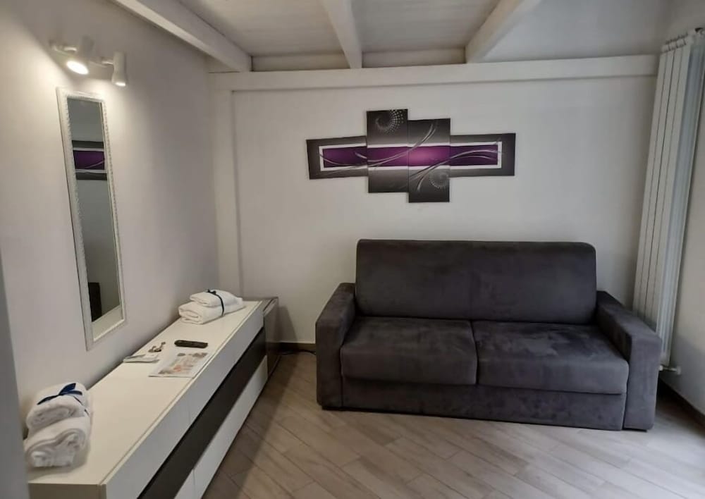 ponte di chiaia rooms