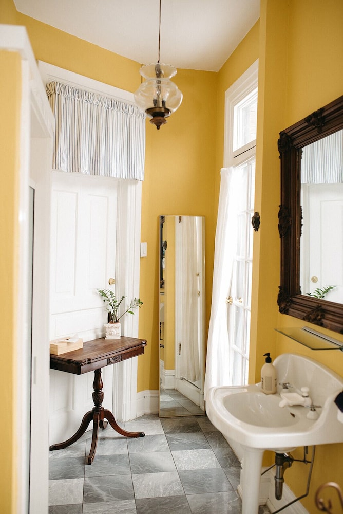 Ellerbeck Mansion Bed & Breakfast