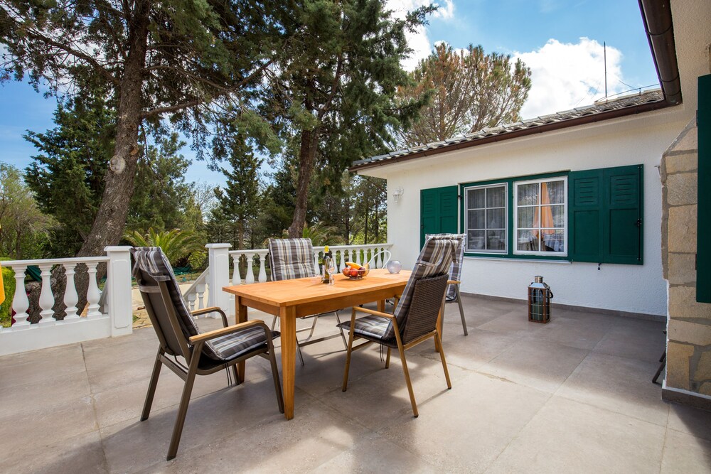 Villa Euphoria
