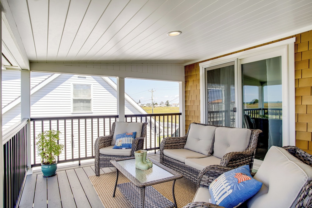 Unique Tangier Cottage w/ Chesapeake Bay Views!
