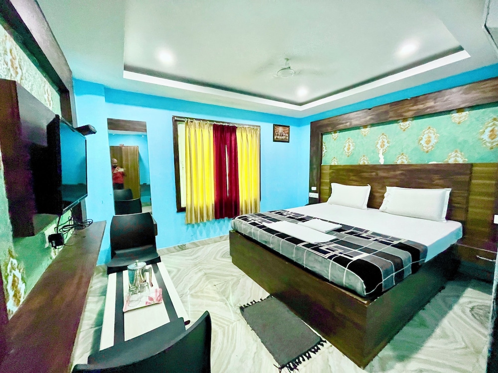 Hotel President Inn -near Temple & Beach