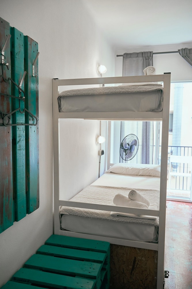 LOFT APART & HOSTAL Group