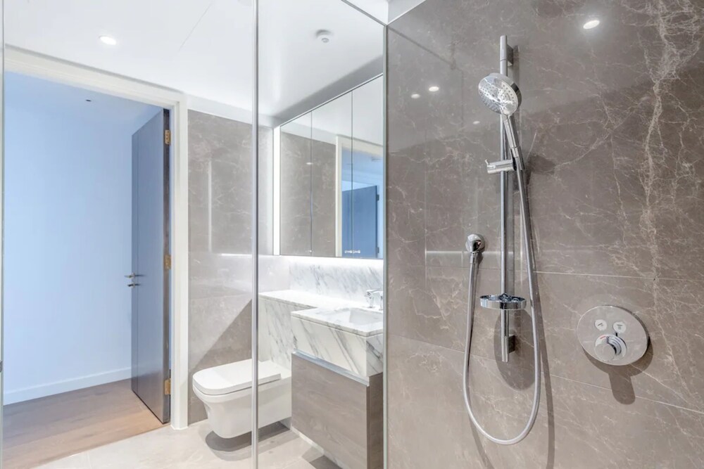 Luxurious 1BD Flat by the River Thames - Vauxhall