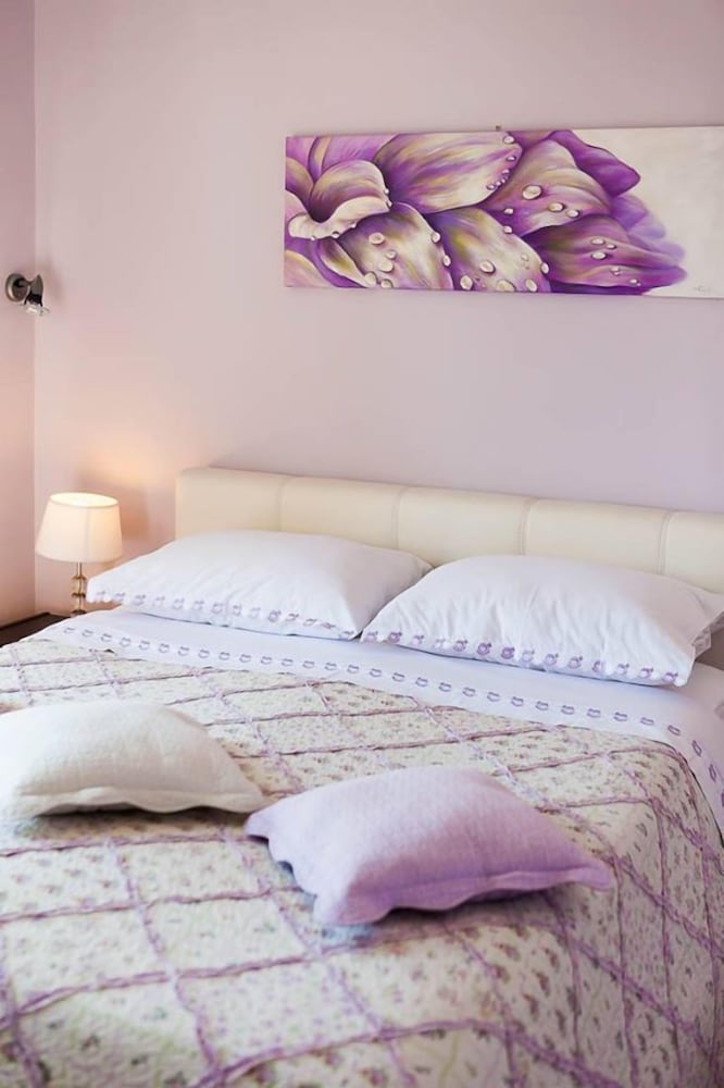 Apartments Suzy view 3