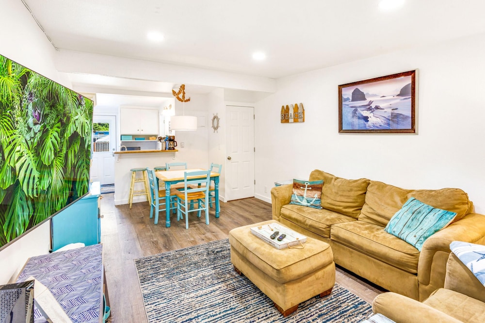 Shine On Condo in Ocean Shores