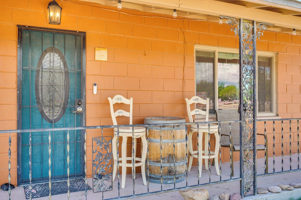 Elfrida Home w/ Yard & Fire Pit: 14 Mi to Wineries