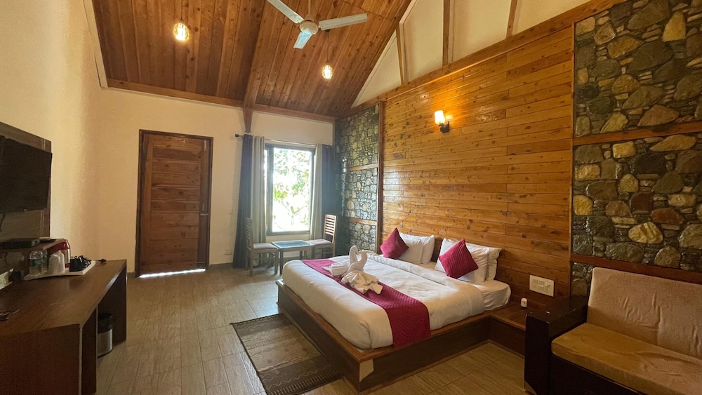 Crestmont Manral Resort Jim Corbett