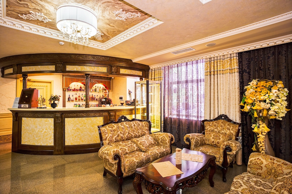 Amici Grand Hotel