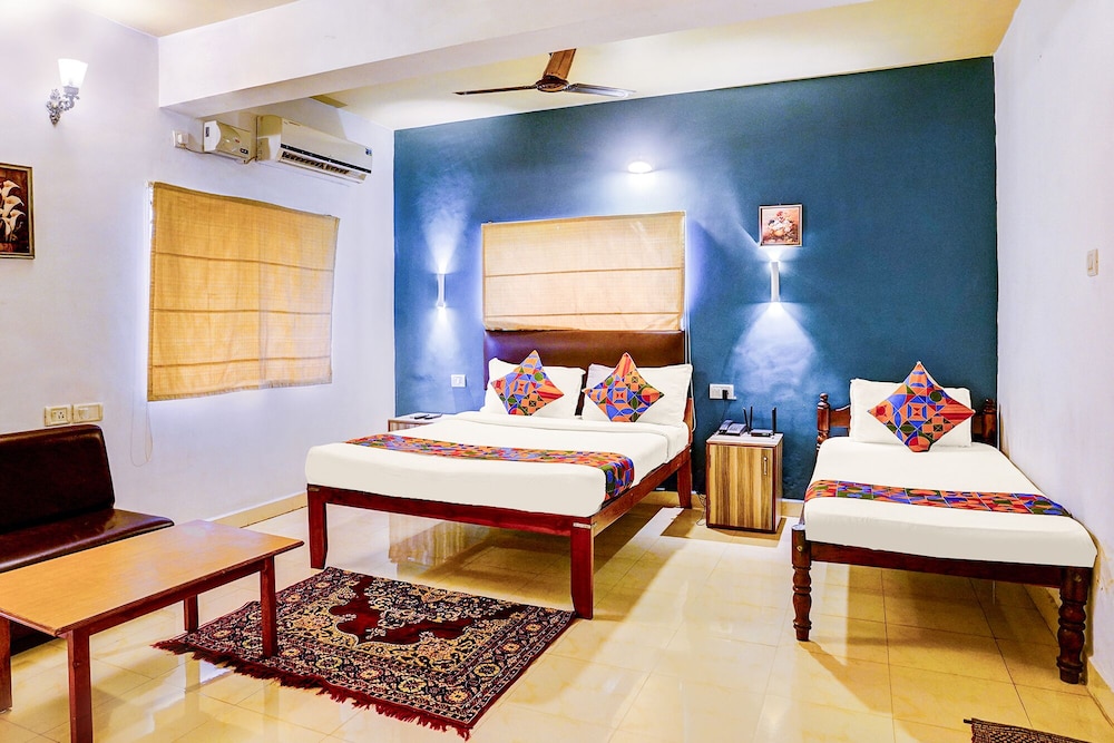 Fabexpress Elvin Balaji Beach Palace