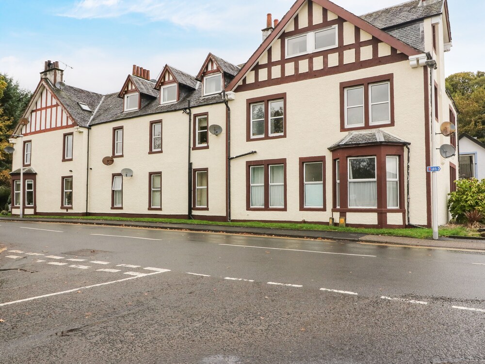 Aberfoyle Apartment view 4