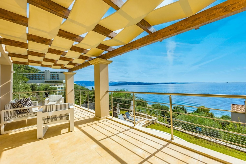 Villa Penelope With 4 Bedrooms and 3 Bathrooms