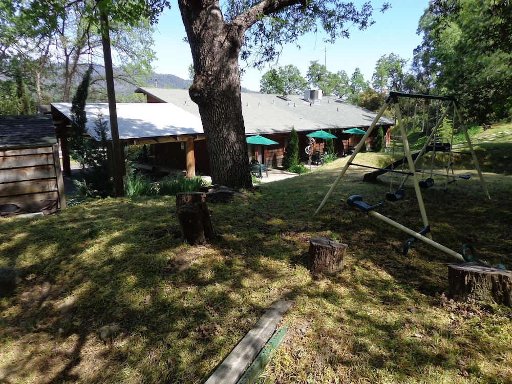 Evergreen Haus