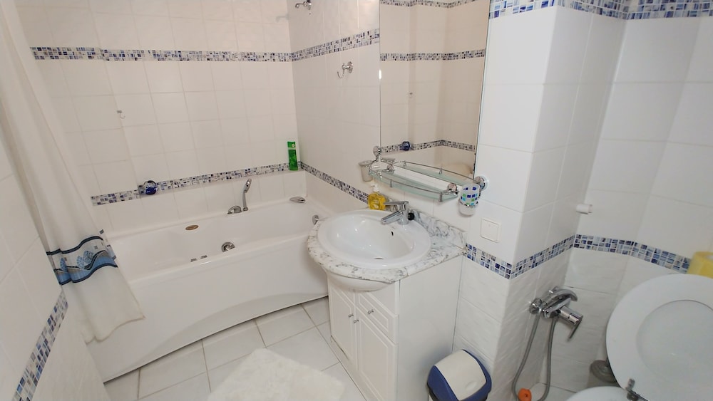Kyiv Apartments