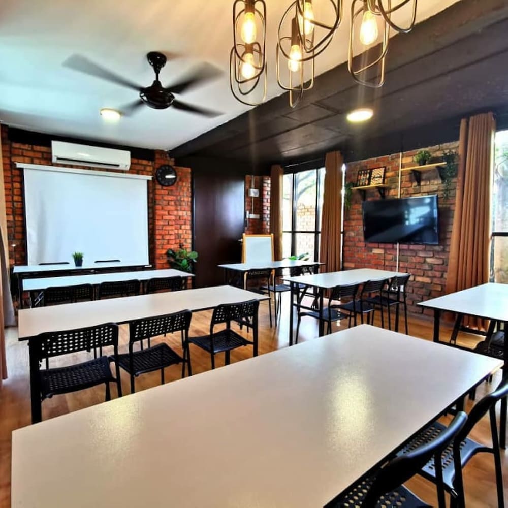 meeting & event spaces