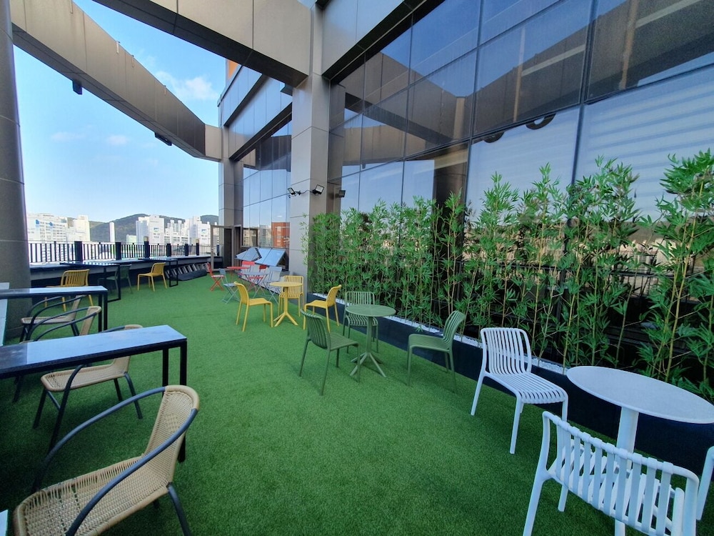 Nomad Live Hostel