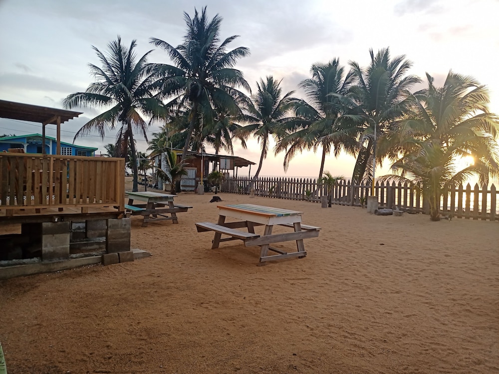 Belize Vacations - Pal's on the Beach - A Gold Standard Hotel - Property Image 44
