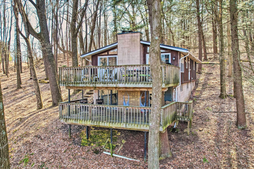 Unplugged Mountain Retreat With Porch Swings!