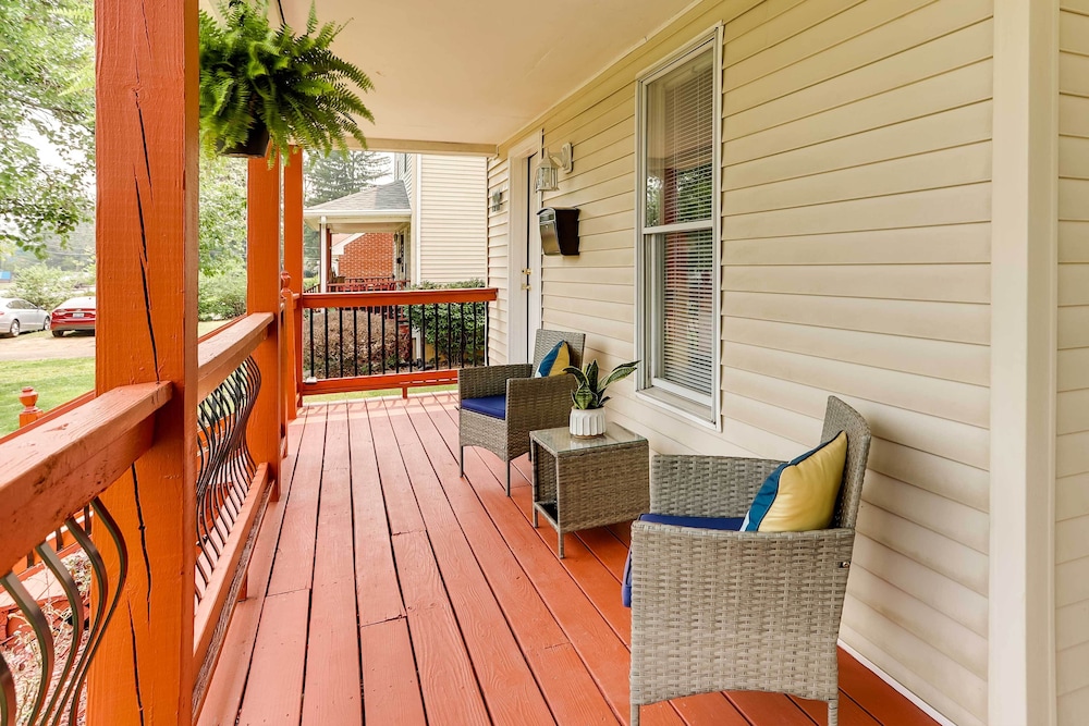 Louisville Apartment - Walk to Restaurants!