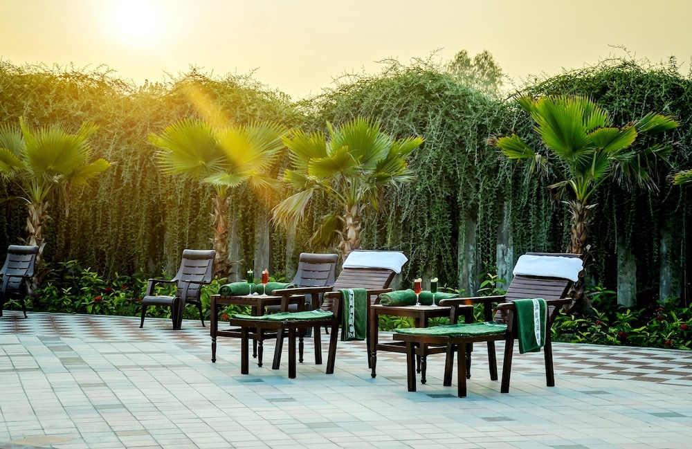 Gajraj Trails Resort