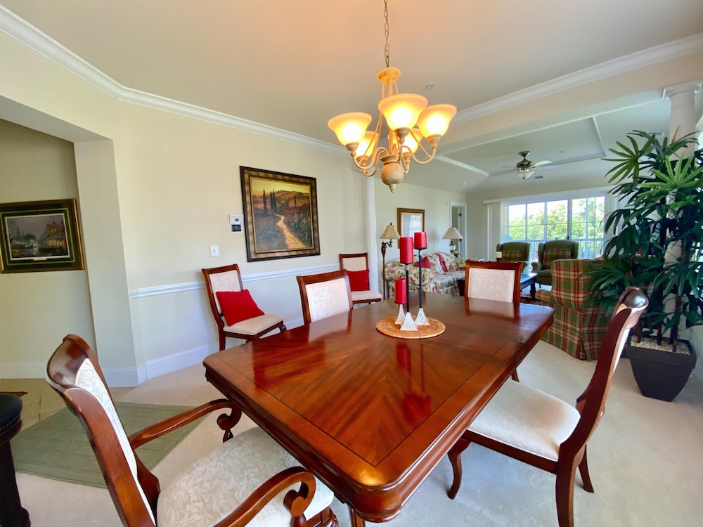 Barefoot Resort by Palmetto Vacations