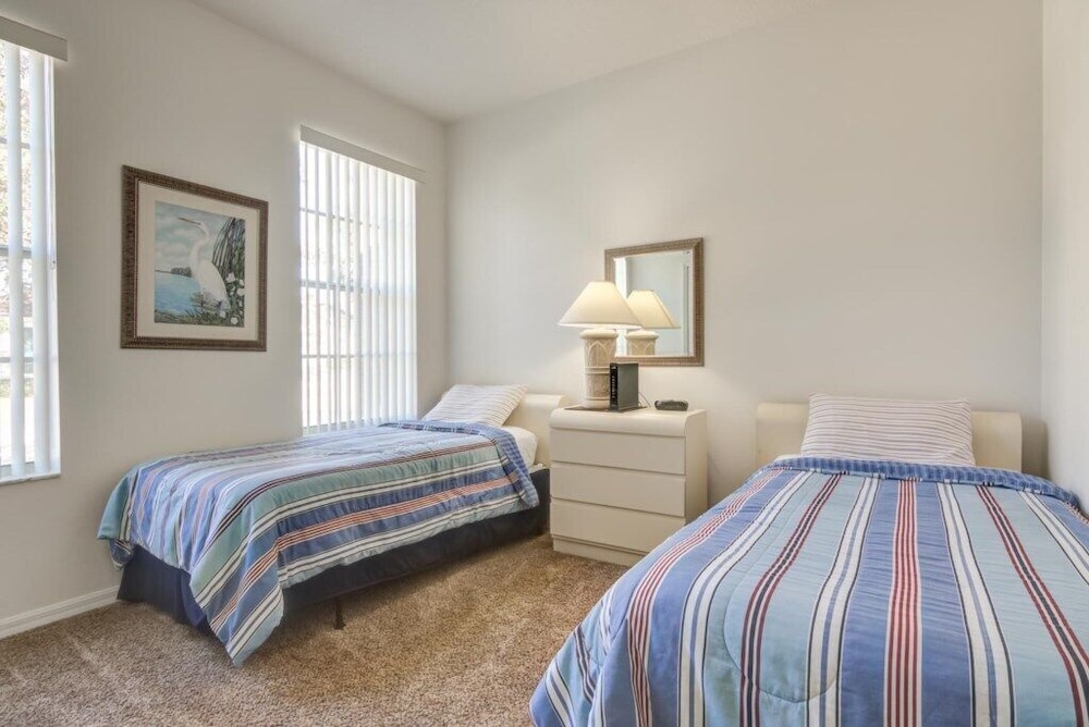 William's Calabay Parc Vacation Home 4 Bedroom Home by Redawning - Image 5