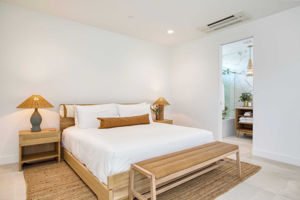 Sleeps 32 2 Villas, Pool, Putting Green+bocce Polo Villas Amara by Avantstay