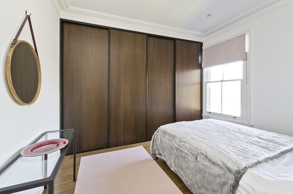 4-bed Flat With Amazing Balcony Views
