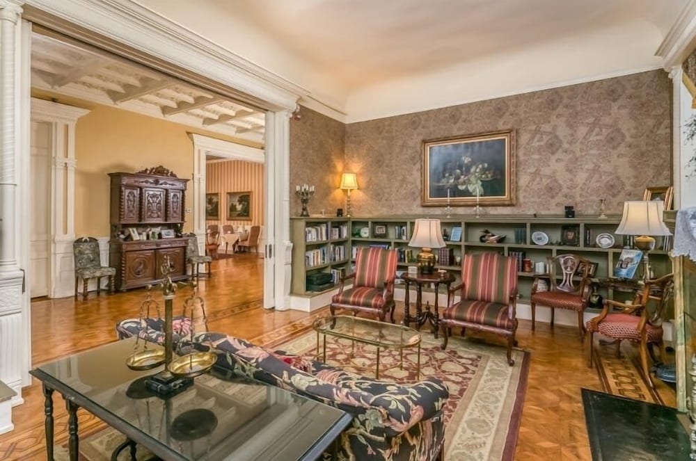 The Mayors Mansion Inn view 2