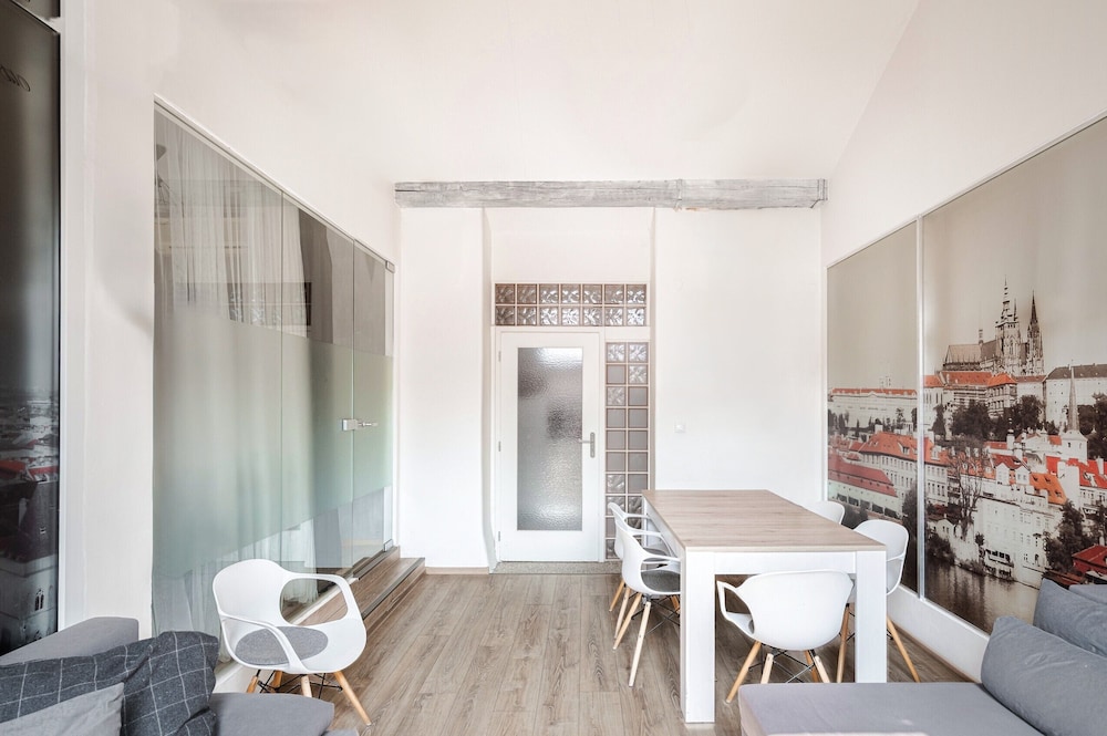 Apartment & Parking