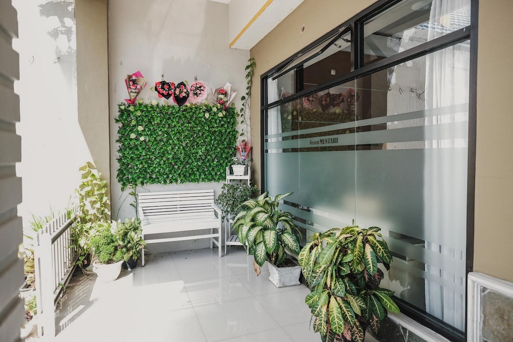 RedDoorz Syariah near Balai Kota Bengkulu view 3