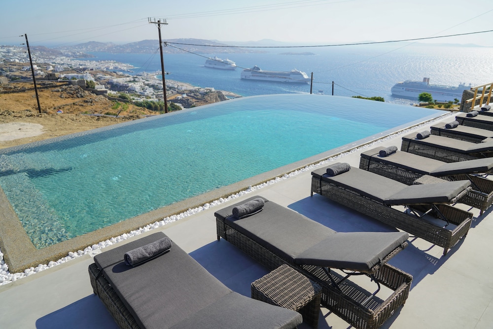 Aether Mykonos 5BR Port View Villa photo 3