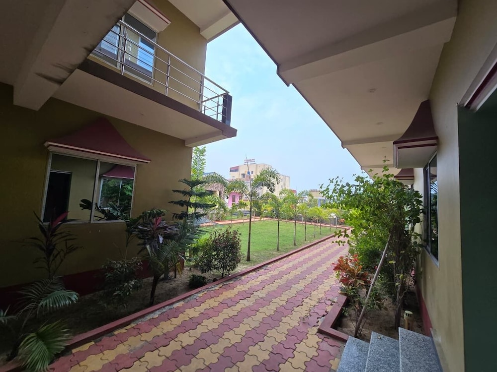 RESORT SAIKAT SARANYA