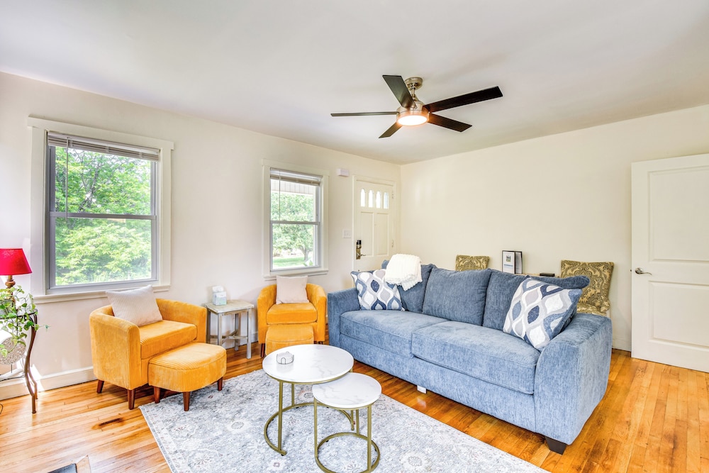 4 Mi to Clemson : Pet-friendly Seneca Cottage