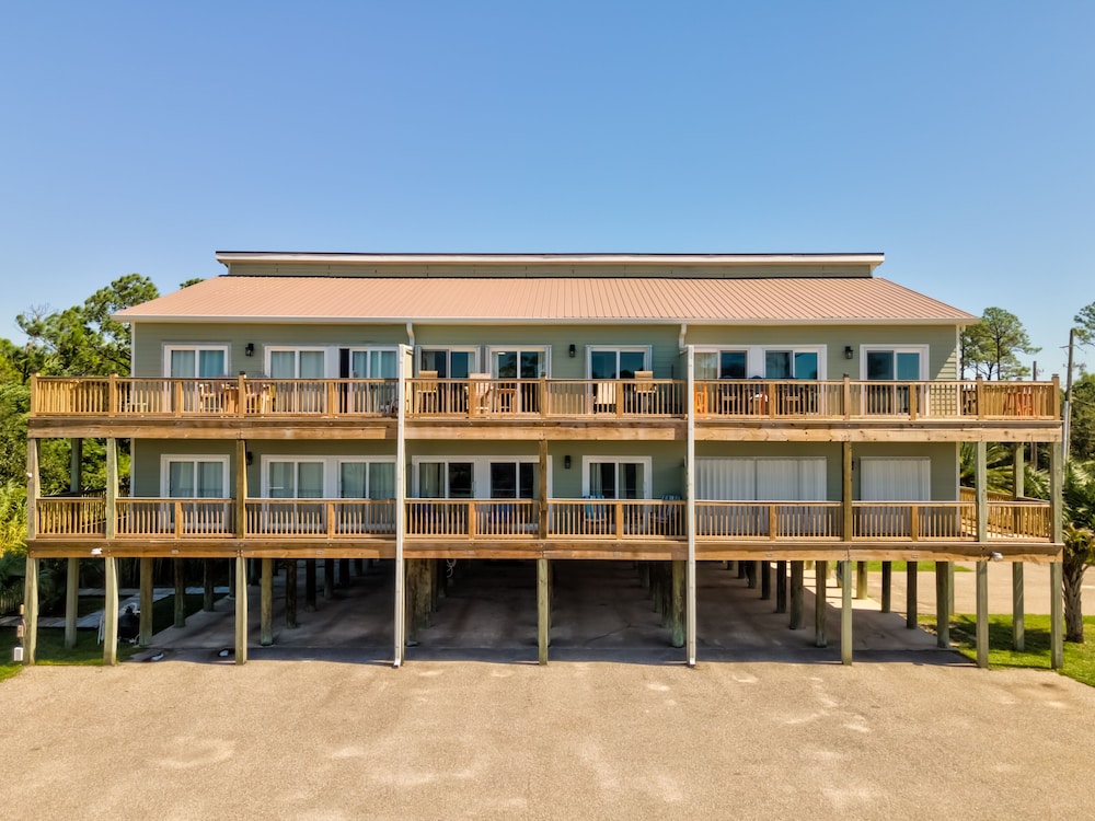 Bayou Heron #2b - 1514 Cadillac 2 Bedroom Condo
