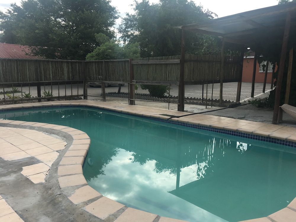 Luxury Wild Inn