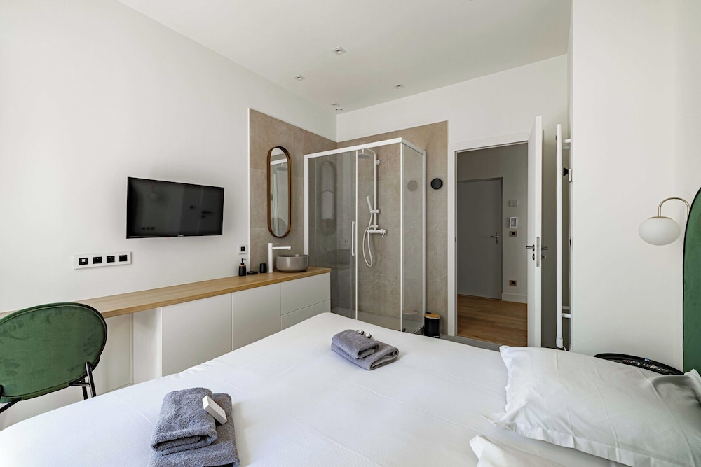 Superb Apartment in the Heart of Cannes view 3