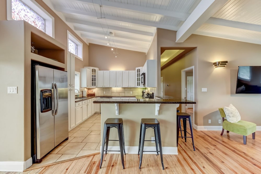 Hillview Estate