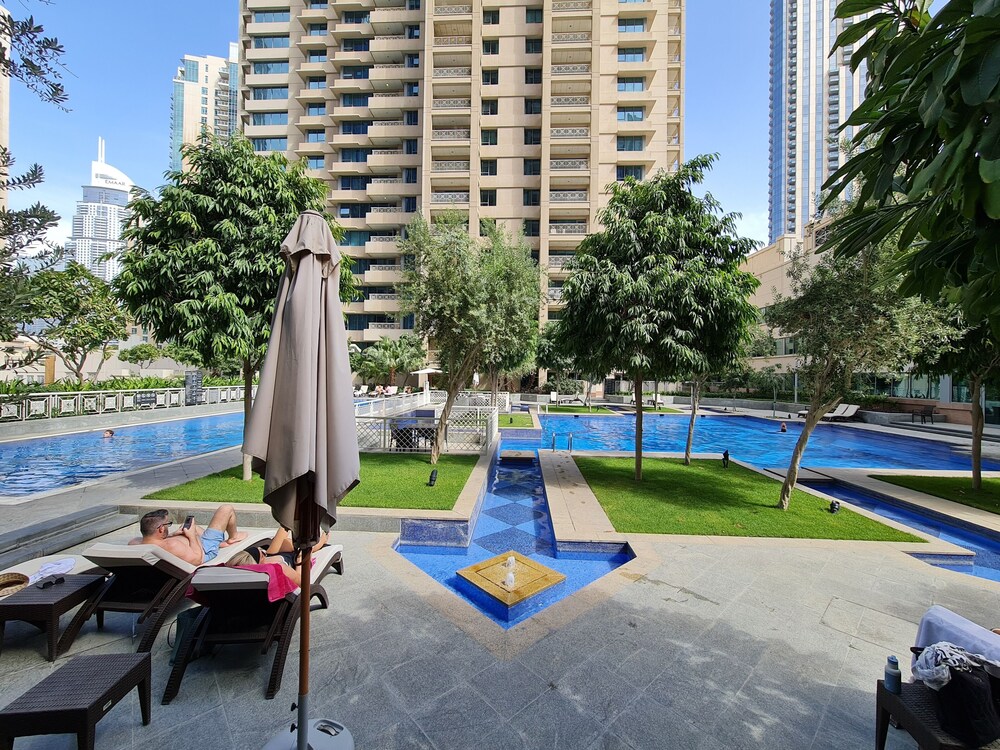 Marco Polo - 2 BR with Burj Khalifa View - 5 min to Dubai Mall