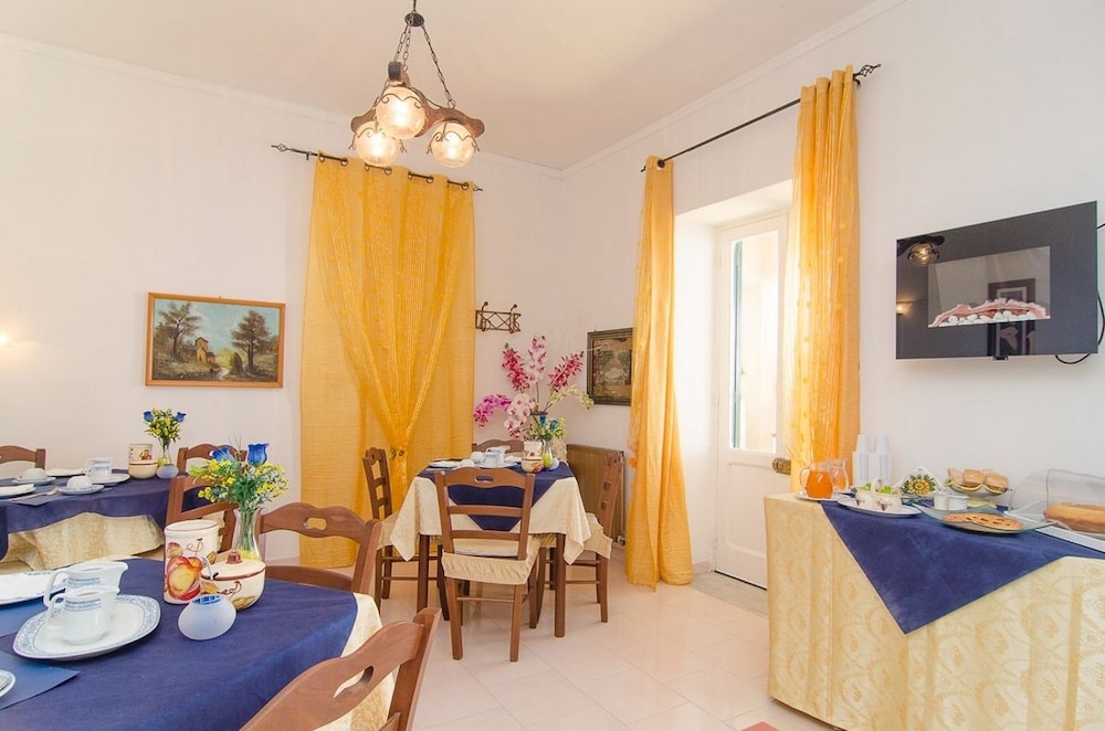 Villa Raffaela B&B
