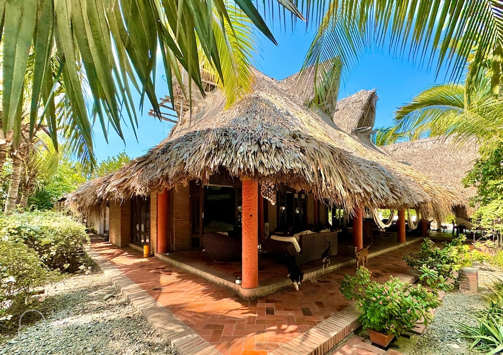 Mahanaim Beach House 20 min from CTG