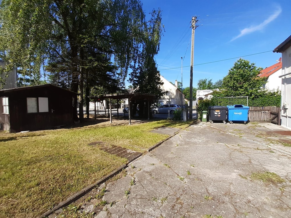 2-Rent Group Hostel Rooms&Apartments EVE168