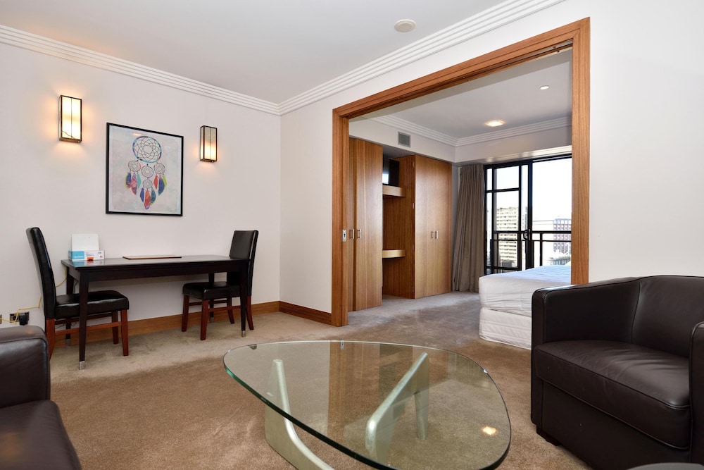 Elegant Apartment With City View