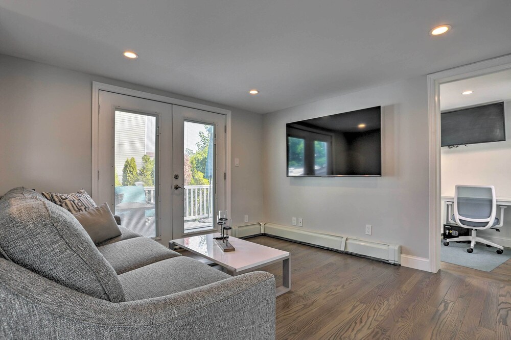 Long Island Home Near Beaches  Golf - Property Image 6