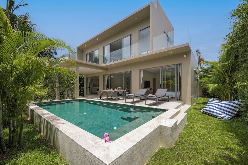 VILLA VICTORIA