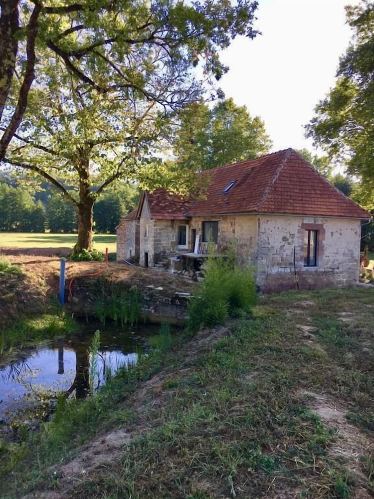 Le Moulin de la Salle view 3